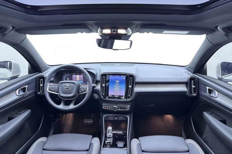 Used Volvo XC40 2024 B3 Zhiyuan Luxury Edition Interior 15