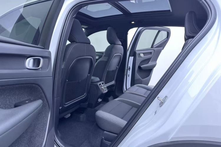 Used Volvo XC40 2024 B3 Zhiyuan Luxury Edition Interior 2