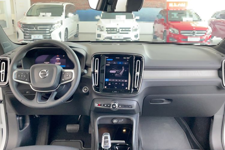 Used Volvo XC40 2024 B3 Zhiyuan Luxury Edition Interior 3
