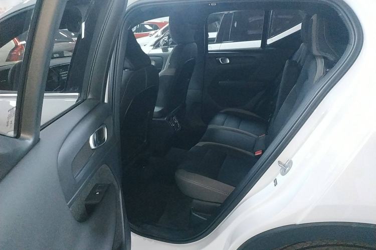 Used Volvo XC40 2024 B3 Zhiyuan Luxury Edition Interior 4