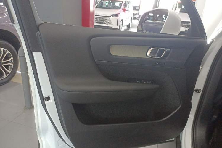 Used Volvo XC40 2024 B3 Zhiyuan Luxury Edition Left Front Door Interior