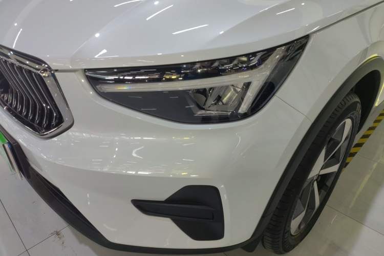 Used Volvo XC40 2024 B4 4x4 Smart Luxury Edition Left Front Headlight