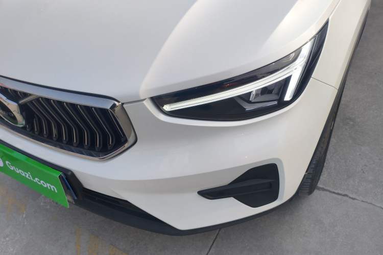 Used Volvo XC40 2024 B4 4x4 Smart Luxury Edition Left Front Headlight