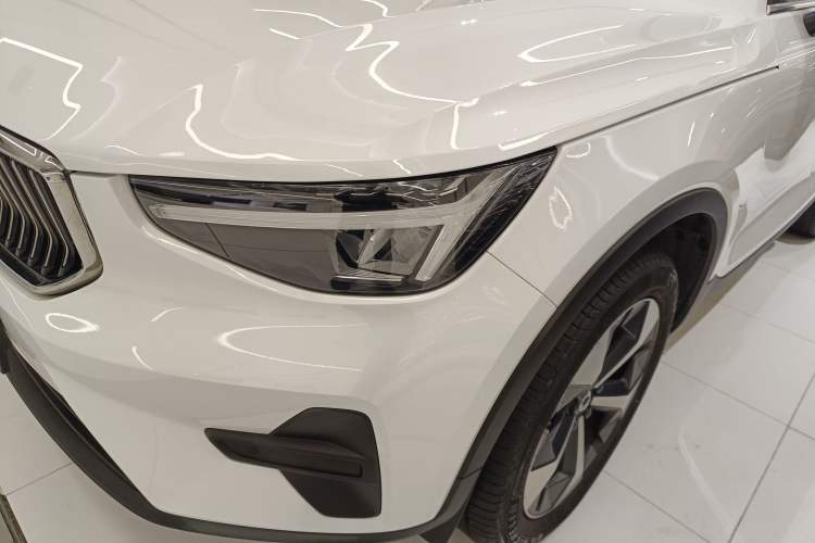 Used Volvo XC40 2024 B4 4x4 Smart Luxury Edition Left Front Headlight