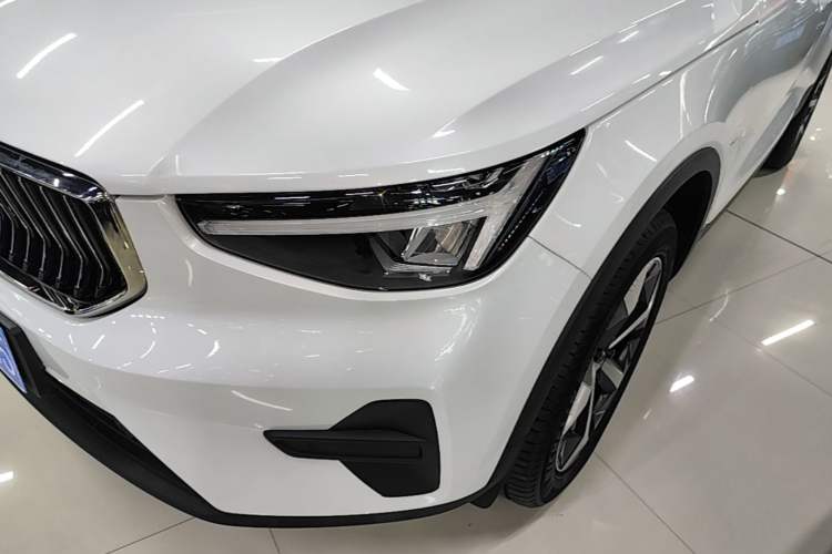 Used Volvo XC40 2024 B4 4x4 Smart Luxury Edition Left Front Headlight