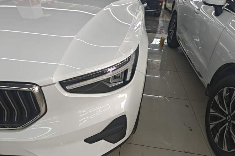 Used Volvo XC40 2024 B4 4x4 Smart Luxury Edition Left Front Headlight