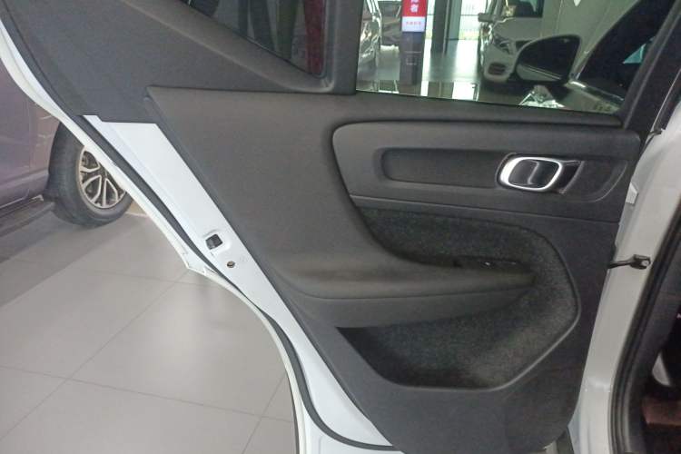 Used Volvo XC40 2024 B3 Zhiyuan Luxury Edition Left Rear Door Interior