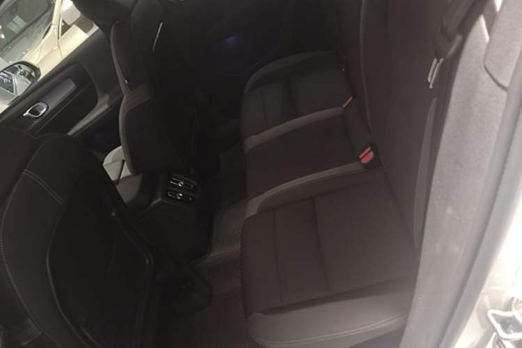 Used Volvo XC40 2024 B3 Zhiyuan Luxury Edition Left Rear Seat