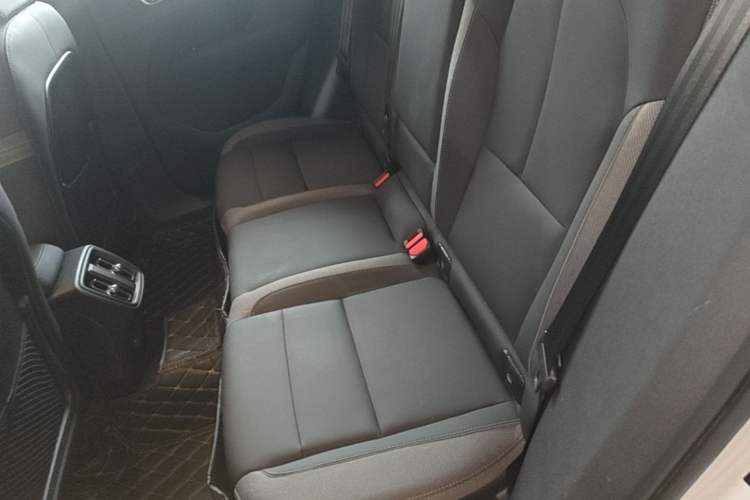 Used Volvo XC40 2024 B3 Zhiyuan Luxury Edition Left Rear Seat
