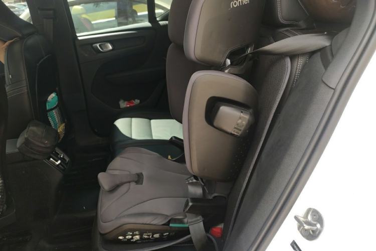 Used Volvo XC40 2024 B4 4x4 Smart Luxury Edition Left Rear Seat
