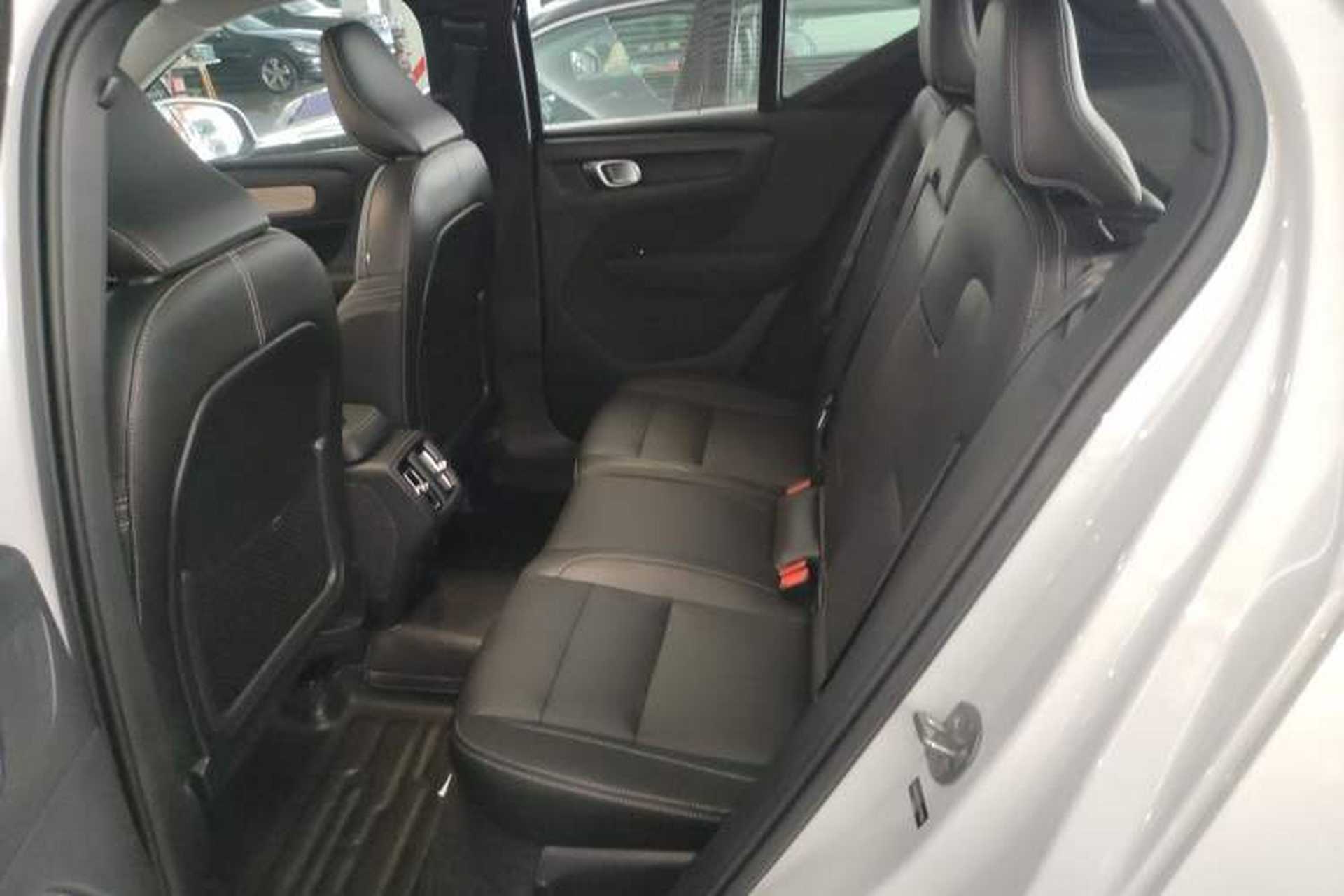 Used Volvo XC40 2024 B4 4x4 Smart Luxury Edition Left Rear Seat