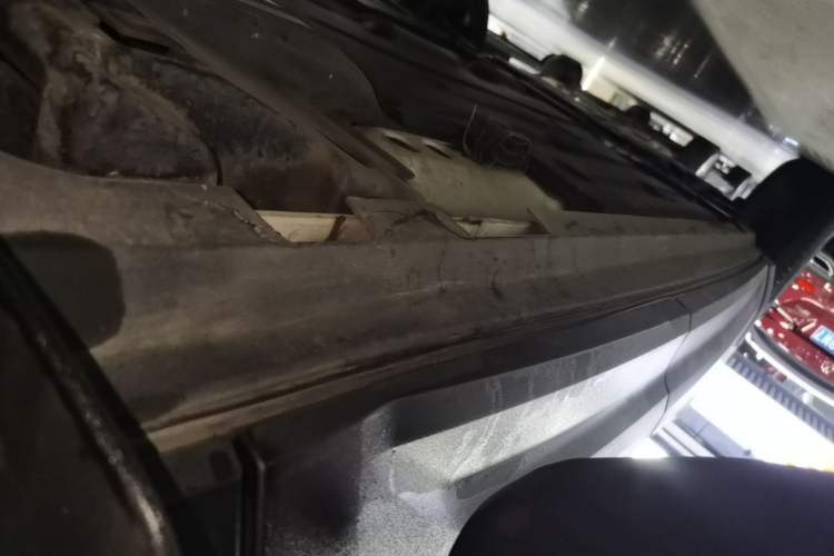 Used Volvo XC40 2024 B3 Zhiyuan Luxury Edition Left Side Sill