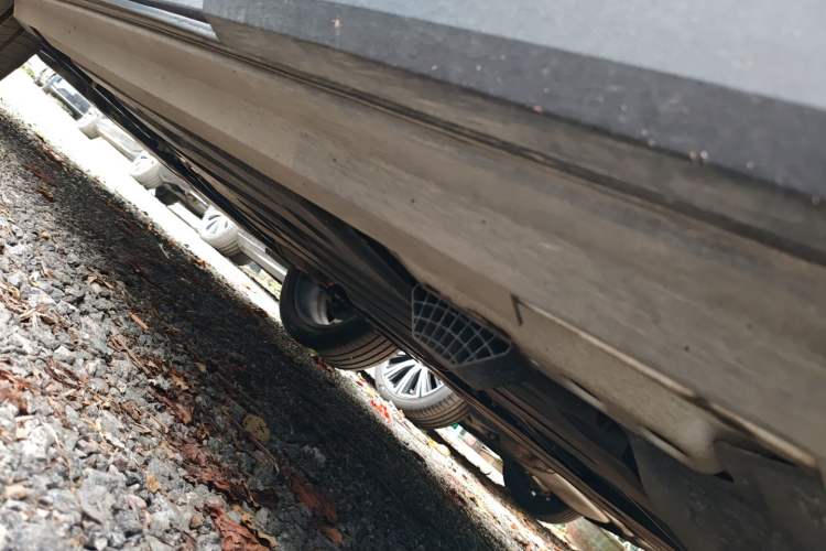 Used Volvo XC40 2024 B4 4x4 Smart Luxury Edition Left Side Sill