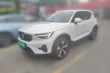 Used Volvo XC40 2024 B4 4x4 Smart Luxury Edition
