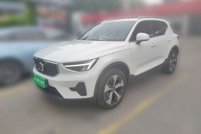 Used Volvo XC40 2024 B4 4x4 Smart Luxury Edition