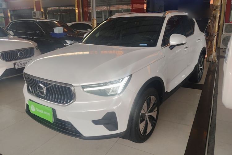 Volvo XC40 2024 B3 Zhiyuan Luxury Edition