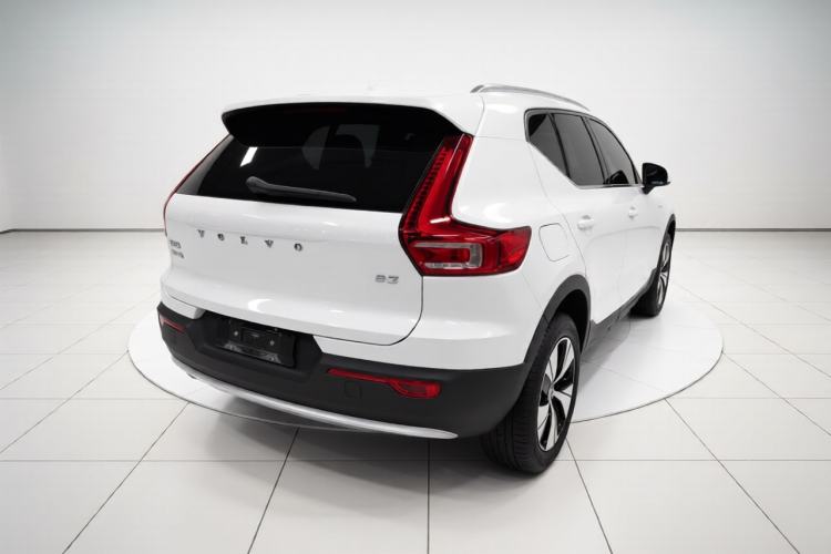 Used Volvo XC40 2024 B3 Zhiyuan Luxury Edition Rear Right 45 Deg