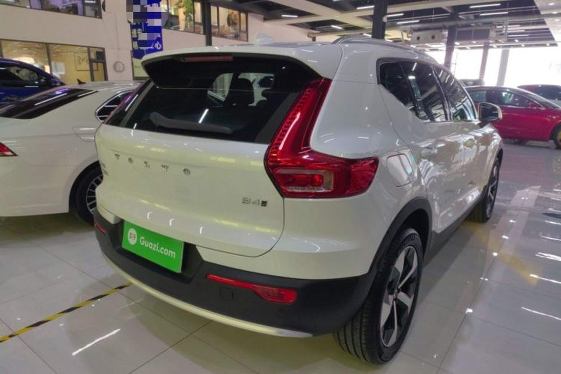 Used Volvo XC40 2024 B4 4x4 Smart Luxury Edition Rear Right 45 Deg