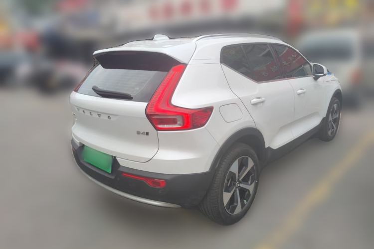 Used Volvo XC40 2024 B4 4x4 Smart Luxury Edition Rear Right 45 Deg