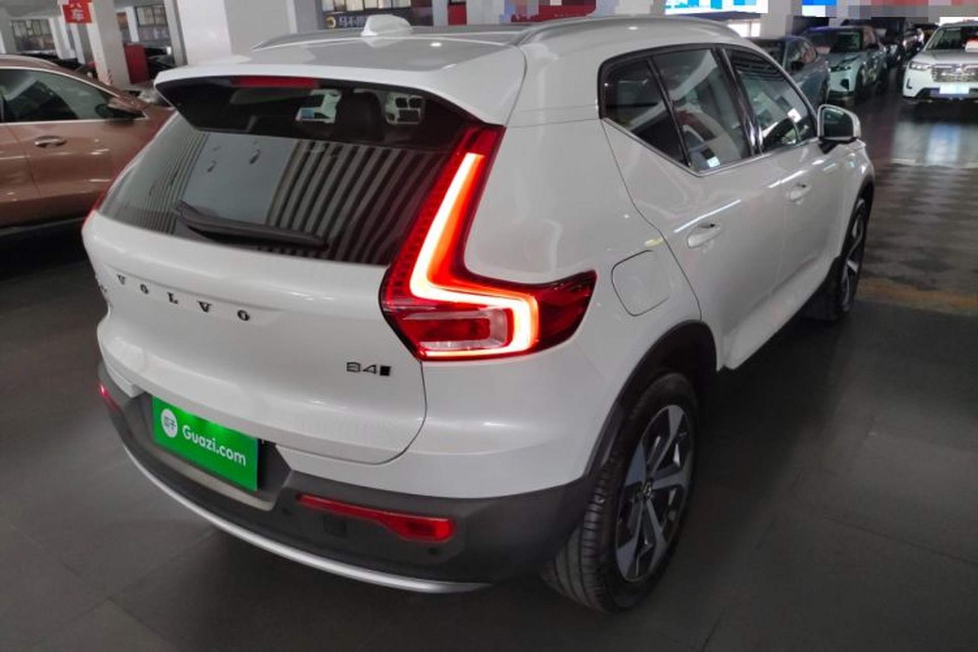 Used Volvo XC40 2024 B4 4x4 Smart Luxury Edition Rear Right 45 Deg