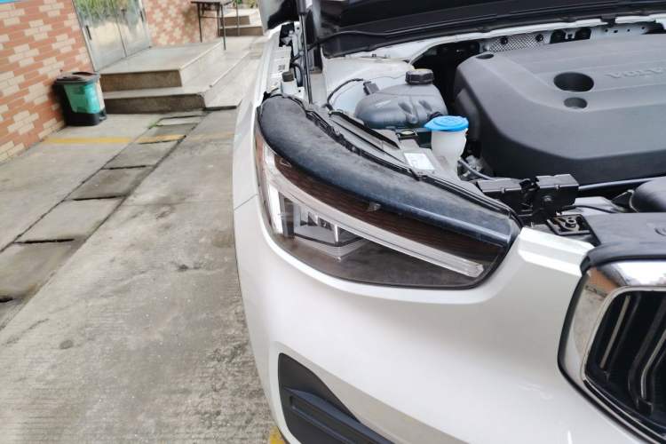 Used Volvo XC40 2024 B3 Zhiyuan Luxury Edition Right Front Headlight