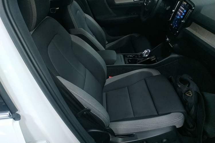 Used Volvo XC40 2024 B3 Zhiyuan Luxury Edition Right Front Seat