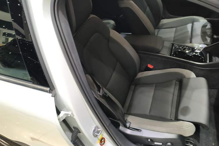Used Volvo XC40 2024 B3 Zhiyuan Luxury Edition Right Front Seat