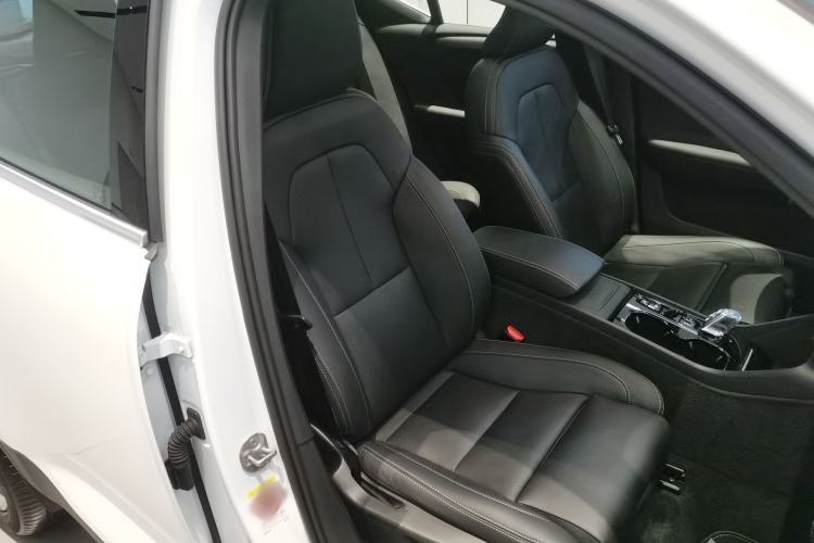 Used Volvo XC40 2024 B4 4x4 Smart Luxury Edition Right Front Seat