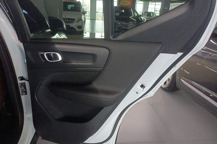 Used Volvo XC40 2024 B3 Zhiyuan Luxury Edition Right Rear Door Interior