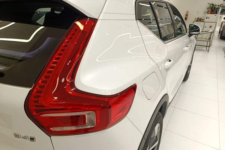 Used Volvo XC40 2024 B4 4x4 Smart Luxury Edition Right Rear Taillight