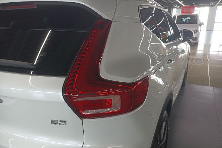 Used Volvo XC40 2024 B3 Zhiyuan Luxury Edition Right Rear Taillight