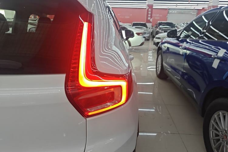 Used Volvo XC40 2024 B4 4x4 Smart Luxury Edition Right Rear Taillight