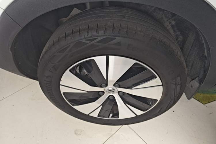 Used Volvo XC40 2024 B3 Zhiyuan Luxury Edition Right Rear Wheel Hub