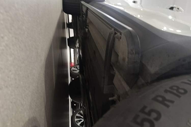 Used Volvo XC40 2024 B3 Zhiyuan Luxury Edition Right Side Sill