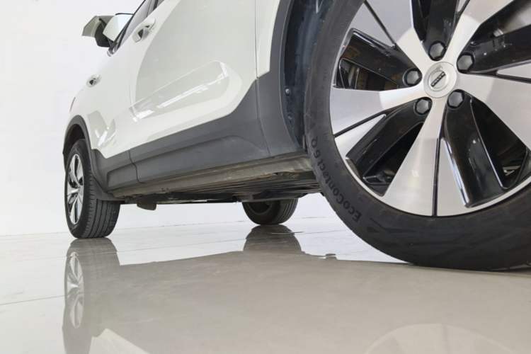 Used Volvo XC40 2024 B3 Zhiyuan Luxury Edition Right Side Sill