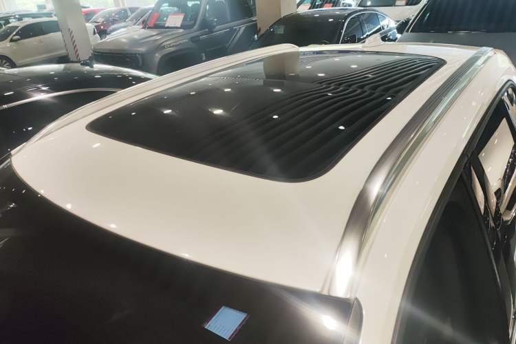 Used Volvo XC40 2024 B4 4x4 Smart Luxury Edition Roof