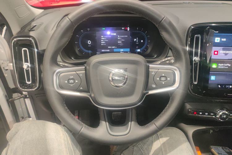 Used Volvo XC40 2024 B4 4x4 Smart Luxury Edition Steering Wheel
