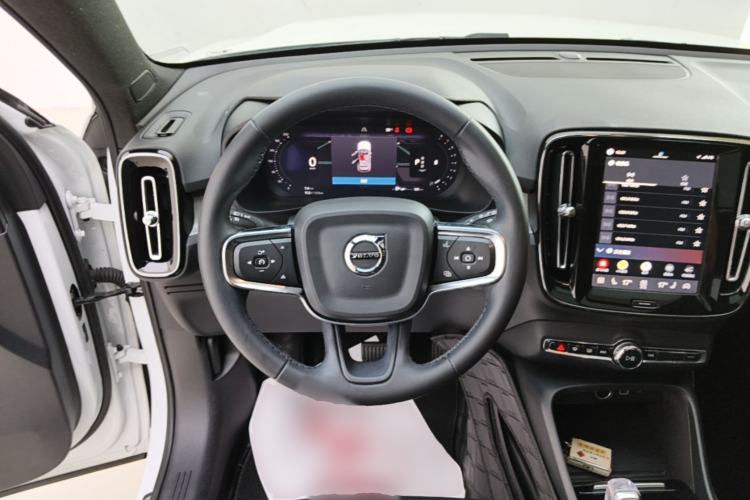 Used Volvo XC40 2024 B3 Zhiyuan Luxury Edition Steering Wheel