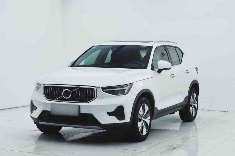 Volvo XC40 2024 B3 Zhiyuan Luxury Edition