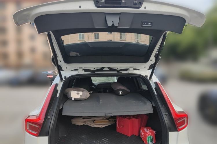 Used Volvo XC40 2024 B3 Zhiyuan Luxury Edition Trunk