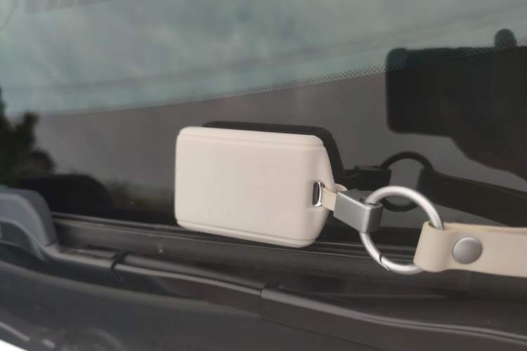 Used Volvo XC40 2024 B4 4x4 Smart Luxury Edition Vehicle Key