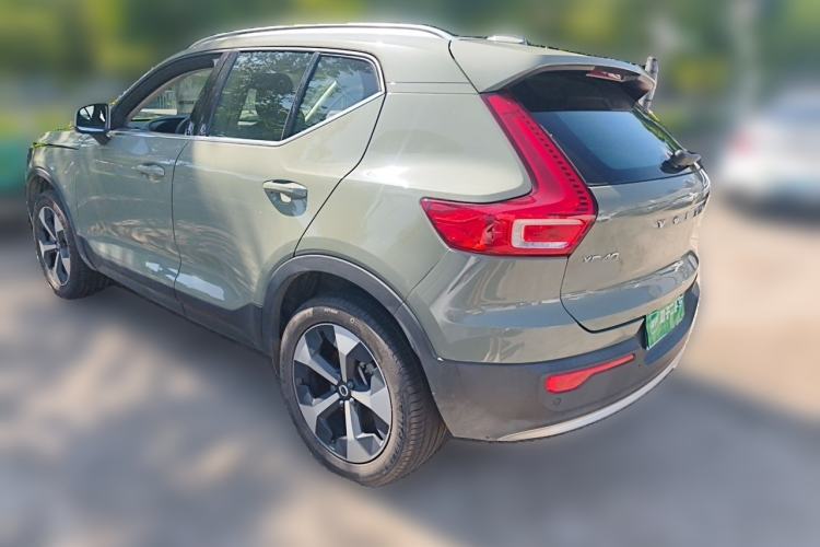 Used Volvo XC40 2025 B4 4x4 Smart Luxury Edition Rear Left 45 Deg