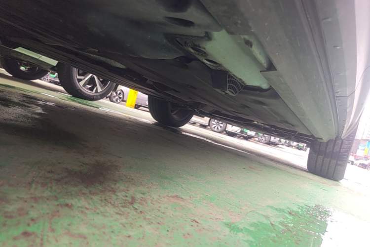 Used Volvo XC40 2025 B4 4x4 Smart Luxury Edition Chassis Rear Right