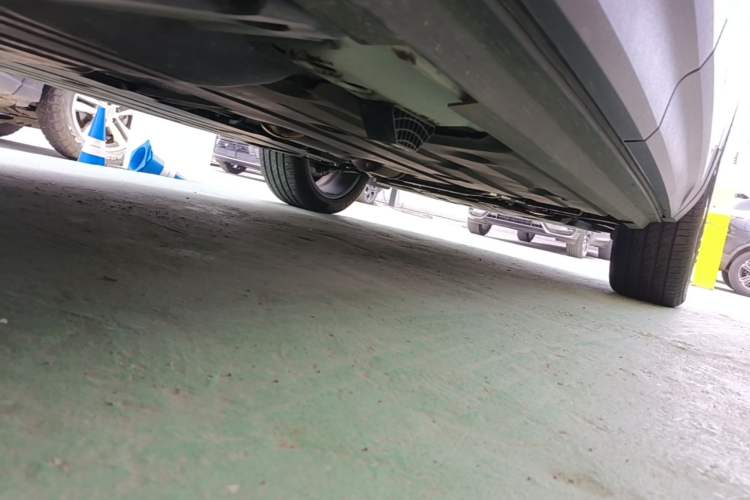 Used Volvo XC40 2025 B4 4x4 Smart Luxury Edition Chassis Rear Right