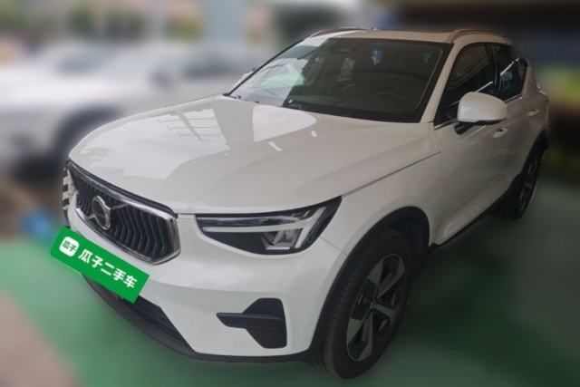 Used Volvo XC40 2025 B4 4x4 Smart Luxury Edition