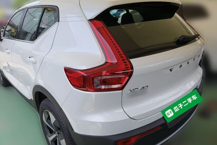 Used Volvo XC40 2025 B4 4x4 Smart Luxury Edition Rear Left 45 Deg