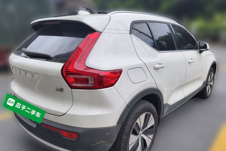 Used Volvo XC40 2025 B3 Smart & Luxurious Edition Rear Right 45 Deg