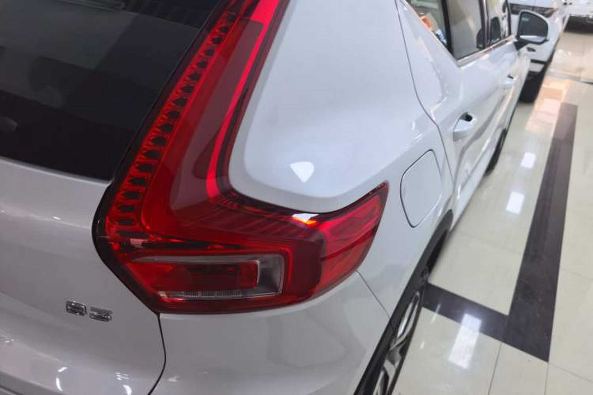 Used Volvo XC40 2025 B3 Smart & Luxurious Edition Right Rear Taillight