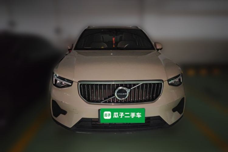 Used Volvo XC40 2025 B3 Smart & Luxurious Edition Front