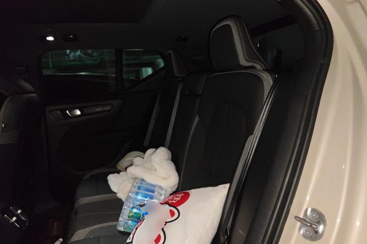 Used Volvo XC40 2025 B3 Smart & Luxurious Edition Left Rear Seat